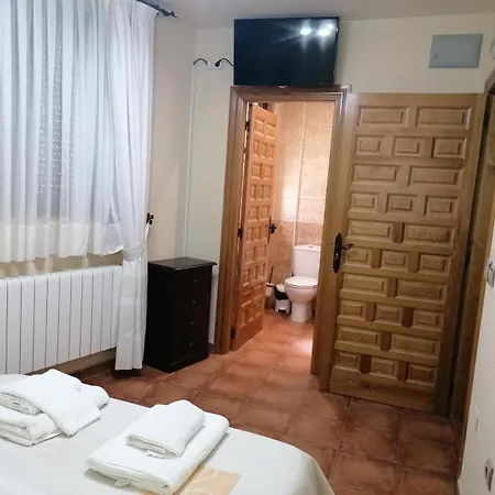 Apartman Y Corte - Castro Ampudia
